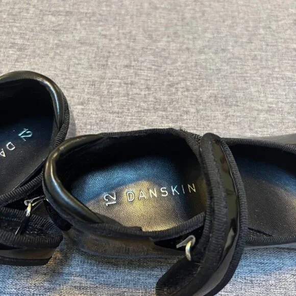 Danskin Girls' Tap Dance Shoes - Black, Size 12 - Picture 4 of 5